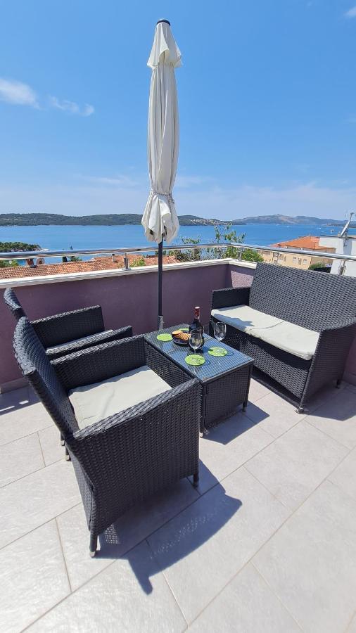 Apartmani Ferdi โตรกีร์ ภายนอก รูปภาพ