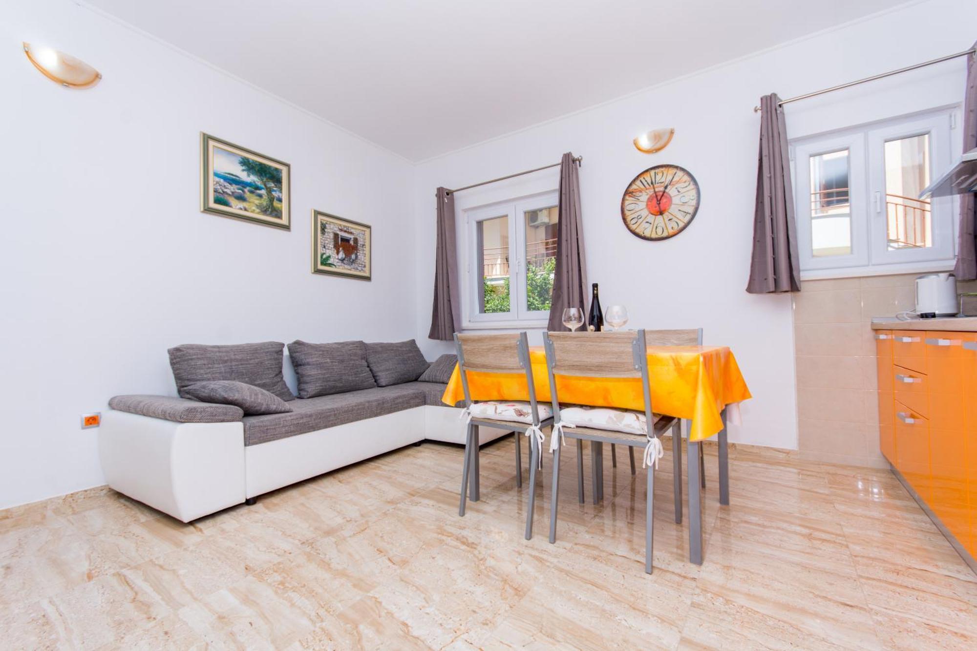 Apartmani Ferdi โตรกีร์ ภายนอก รูปภาพ
